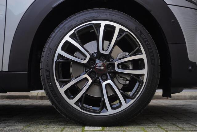 Mini COUNTRYMAN 2.0 Cooper S Rockingham GT JCW-pakket | Glazen schuif-/kanteldak | Vollederen bekleding YOURS | Adaptive Cruise Control | Stuur-, stoel- en voorruitverwarming | Harman Kardon | Head-Up Display