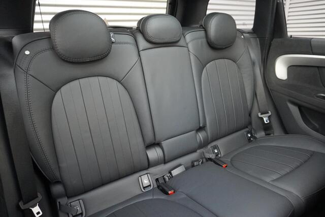 Mini COUNTRYMAN 2.0 Cooper S Rockingham GT JCW-pakket | Glazen schuif-/kanteldak | Vollederen bekleding YOURS | Adaptive Cruise Control | Stuur-, stoel- en voorruitverwarming | Harman Kardon | Head-Up Display