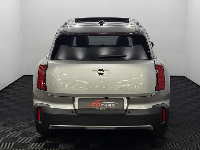 Mini COUNTRYMAN Mini 1.5 C Classic Trim + Package M Pano, Camera, Half leder, Navi, Head-up display, Elektrische achterklep, Winterpakket, Cruise control adaptief, 2 jaar garantie