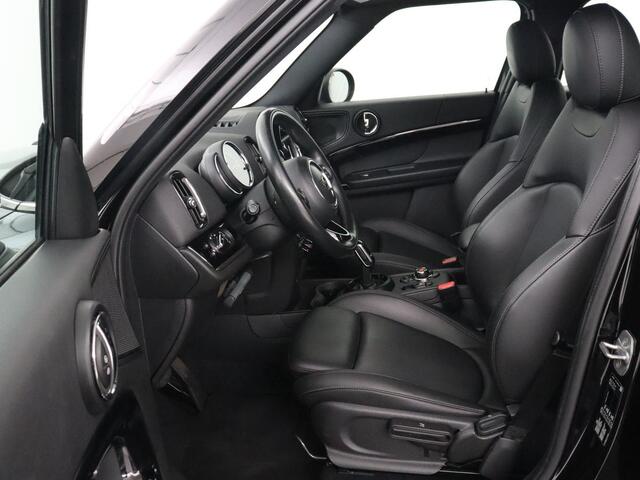 Mini COUNTRYMAN 1.5 One Business Edition | Leder | Stoelverwarming | Carplay | Navigatie | Full LED | Keyless | Parkeerhulp | Climate control | Cruise control