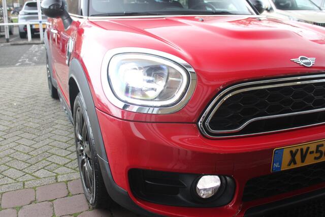 Mini COUNTRYMAN MINI 2.0 192PK Cooper S Chili | NAVIGATIE | CRUISE CONTROL | CLIMATE CONTROL | KEYLESS ENTRY | PARKEERSENSOREN ACHTER | 18" LICHTMETALEN VELGEN | SFEER VERLICHTING | LED KOPLAMPEN / LED MISTLAMPEN | ELEKTRISCH INKLAPBARE BUITENSPIEGELS |