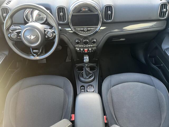 Mini COUNTRYMAN Mini 2.0 Cooper D Pepper / Serious Business-pakket / Apple Carplay/Android Auto / Schuif- Kanteldak / Parkeersensoren / Harman Kardon Audio / Navigatie / Cruise Control / Climate Control /
