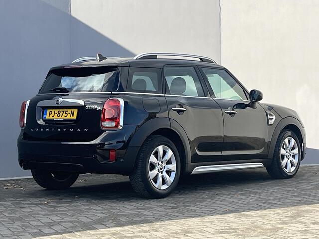 Mini COUNTRYMAN Mini 2.0 Cooper D Pepper / Serious Business-pakket / Apple Carplay/Android Auto / Schuif- Kanteldak / Parkeersensoren / Harman Kardon Audio / Navigatie / Cruise Control / Climate Control /