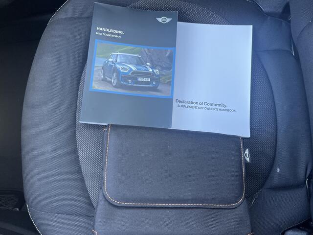 Mini COUNTRYMAN Mini 2.0 Cooper D Pepper / Serious Business-pakket / Apple Carplay/Android Auto / Schuif- Kanteldak / Parkeersensoren / Harman Kardon Audio / Navigatie / Cruise Control / Climate Control /