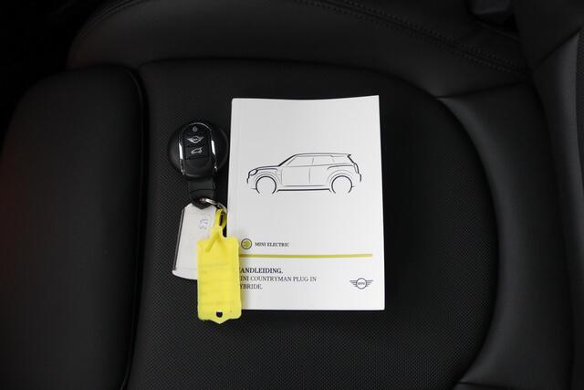 Mini COUNTRYMAN Mini 2.0 Cooper S E ALL4 Chili Memory | Stoelverwarming | Elektrische achterklep | Adapt. cruise | Apple Carplay /Android auto