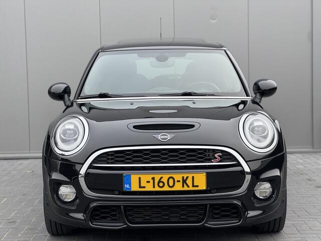 Mini John Cooper Works Mini 2.0 S Chili JCW 5-deurs | Panorama | Harman Kardon | Keyless