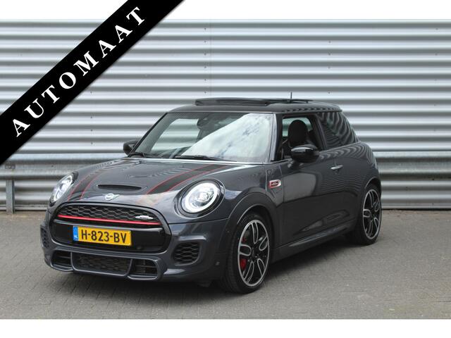 Mini John Cooper Works 2.0 232pk JCW Chili AUTOMAAT NL-Auto NAP 44dkm Clima Cruise Navi Camera Panoramadak HUD LMV