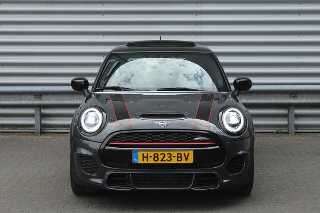 Mini John Cooper Works 2.0 232pk JCW Chili AUTOMAAT NL-Auto NAP 44dkm Clima Cruise Navi Camera Panoramadak HUD LMV