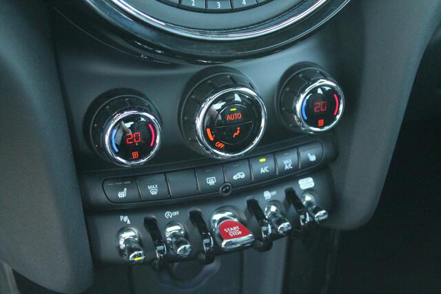 Mini John Cooper Works Hatchback Chili Automaat / Panoramadak / Achteruitrijcamera / Adaptieve LED / Active Cruise Control / Comfort Access / Head-Up / Adaptief onderstel