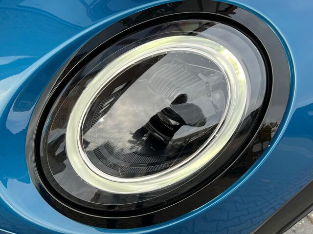 Mini John Cooper Works Mini 2.0 S JCW 5D. Aut. PANORAMA / APPLE CARPLAY 2023