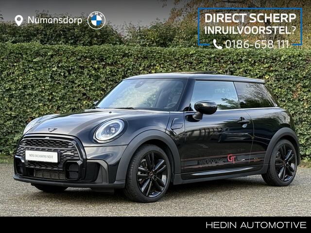 Mini John Cooper Works 3-deurs 1.5 | Panorama. | JCW | Driving Ass. | Apple CP | Piano Black Pack | Stoelverw.