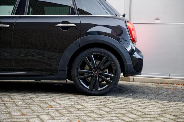 Mini John Cooper Works Mini 1.5 Cooper Panoramadak, Black Pack, Key Less