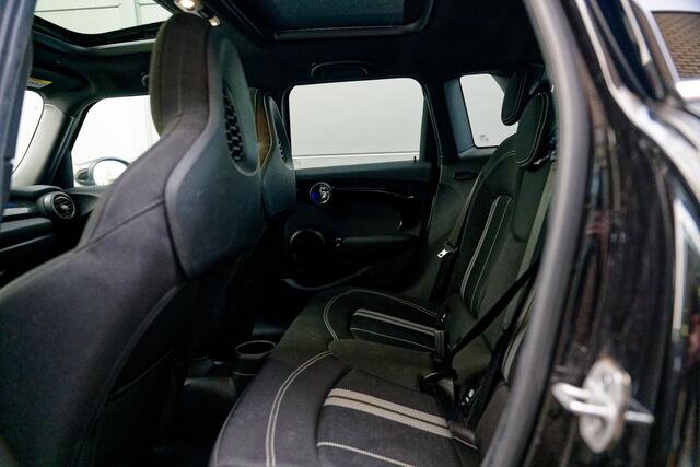 Mini John Cooper Works Mini 1.5 Cooper Panoramadak, Black Pack, Key Less