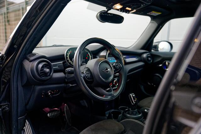Mini John Cooper Works Mini 1.5 Cooper Panoramadak, Black Pack, Key Less