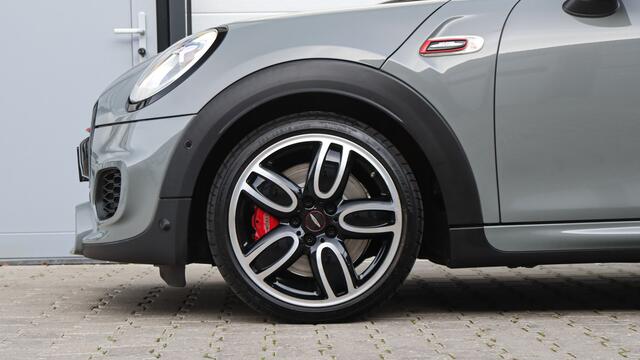 Mini John Cooper Works Mini Cabrio 2.0 Chili | Harman/Kardon | Leder | Union Jack | Piano Black exterieur