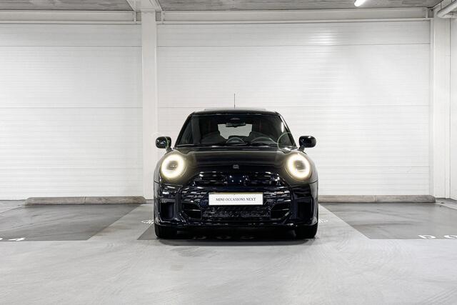 Mini MINI 5-deurs C | John Cooper Works Uitvoering | Pakket M | 17" Sprint Spoke black