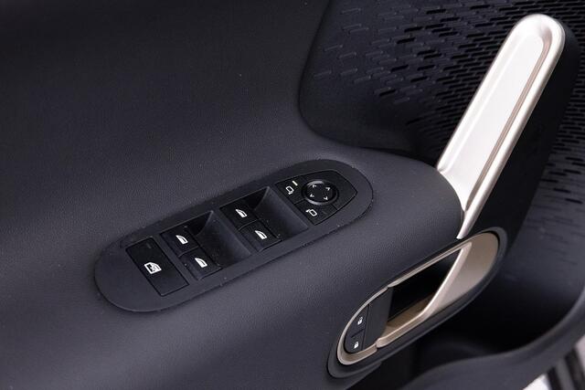 Mini MINI Aceman E Essential 42.5 kWh | CAMERA | NAVI | ECC *HEMELVAART OPEN v.a 11u tot 17u*