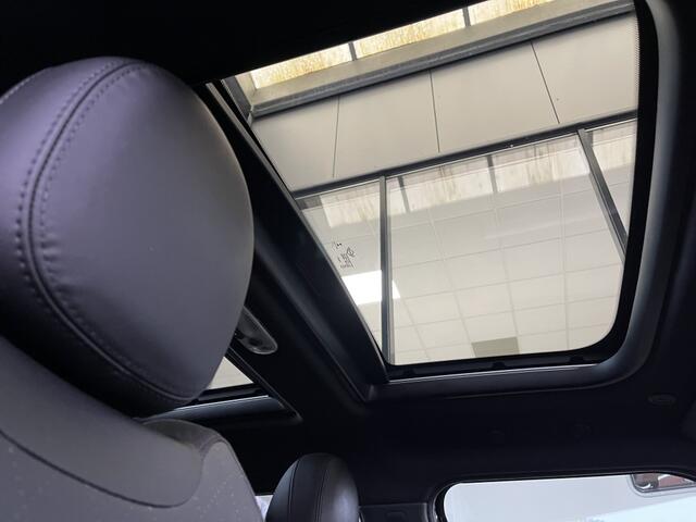 Mini MINI 1.5 Cooper Chili Serious Business JWC | Schuifdak | Navigatie