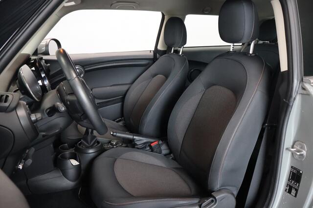 Mini MINI 1.5 One First Essential | LED | Carplay | 17" LM