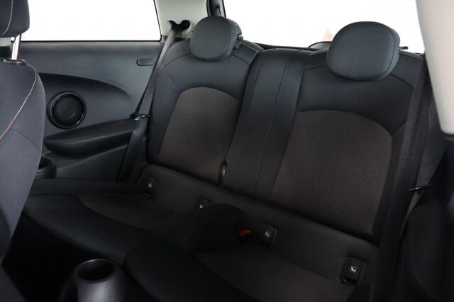 Mini MINI 1.5 One First Essential | LED | Carplay | 17" LM