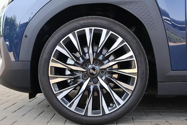 Mini MINI Aceman E Favoured Trim + Package M + MINI Month