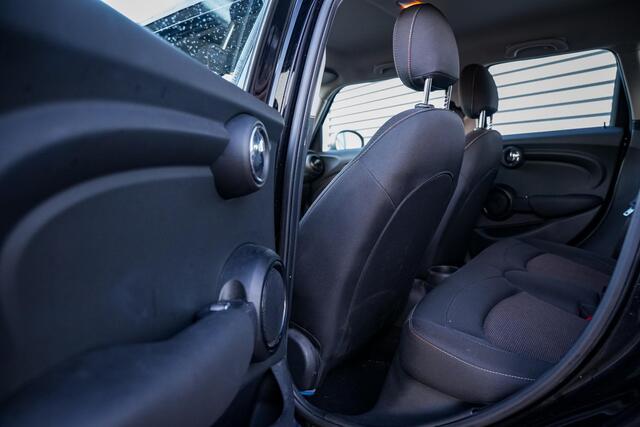 Mini ONE Mini 1.5 Airco Cruise Control Navigatie 16" LMV AUTOMAAT!