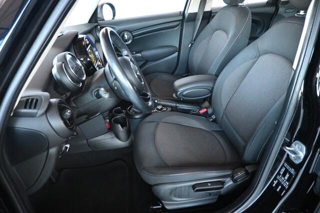 Mini ONE Mini 1.5 Business Airco Cruise control Navigatie Licht metaal Inruil mogelijk