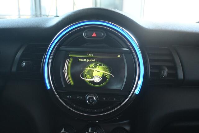 Mini ONE Mini 1.5 Business Airco Cruise control Navigatie Licht metaal Inruil mogelijk