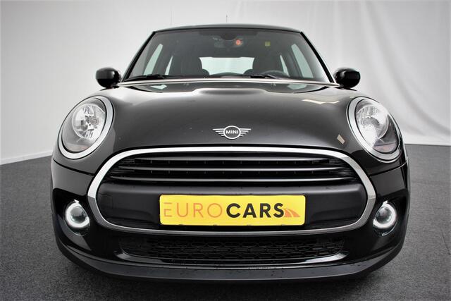 Mini ONE Mini 1.5 Automaat Blackyard | Parkeer sensoren | Airco | Verwarmbare voorstoelen | Lichtmetalen velgen 16" black