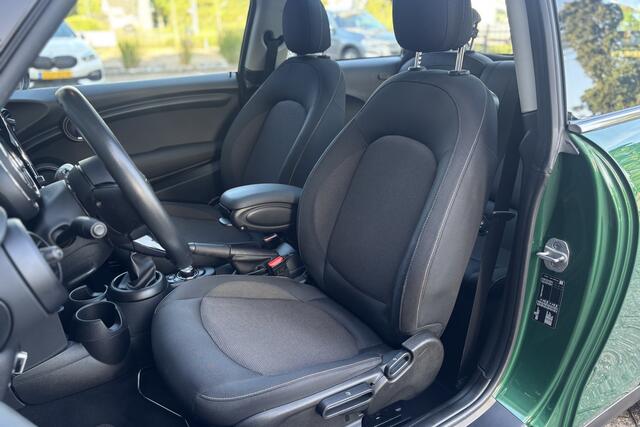 Mini ONE Mini 1.5 Chili | Panodak | Apple Carplay | Stoelverwarming | PDC V+A