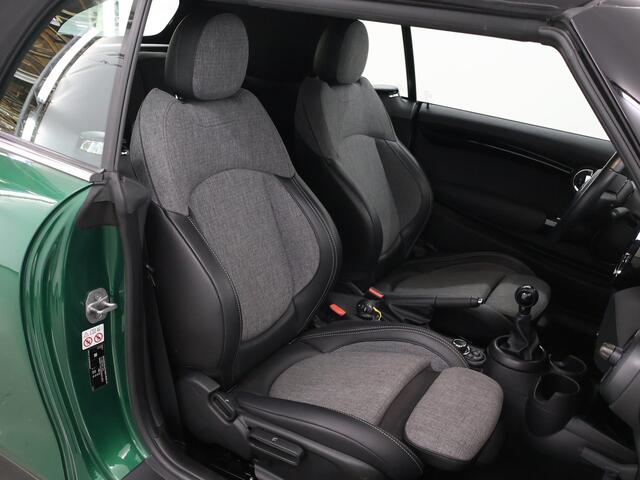 Mini ONE Mini Cabrio 1.5 Classic | LED | DAB | Mini Visueel Boost | Sportstoelen | Zicht-Pakket | Connected Navigation | PDC |