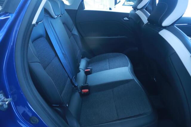 Mitsubishi ASX 1.6 HEV AT First Edition | Clima | Navigatie | Parkeersensoren voor, achter en camera