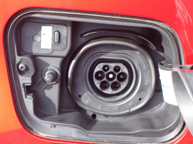 Mitsubishi ASX 1.6 PHEV A/T First Edition