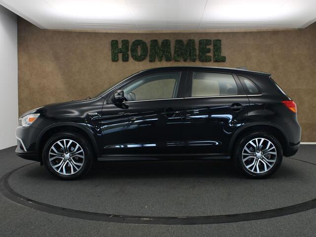 Mitsubishi ASX 1.6 Cleartec Intense CRUISE CONTROL - CLIMATE CONTROL - ELEKTRISCHE RAMEN VOOR + ACHTER - BLUETOOTH TELEFOONVOORBEREIDING - ELEKTRISCHE SPIEGELS - CAMERA - LICHTMETALEN VELGEN 18 INCH - STOELVERWARMING