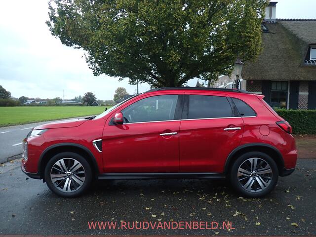 Mitsubishi ASX 2.0 Instyle PANODAK/SPORTLEER/CAMERA/NAVI/CARPLAY