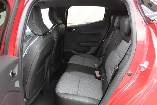 Mitsubishi COLT 1.0T MT Instyle / ¤2.500,- Registratiebonus / ¤27.295,- Rijklaarprijs / Nieuw Uit Voorraad Leverbaar / 8 Jaar Fabrieksgarantie /