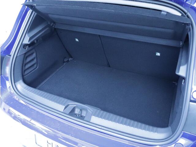 Mitsubishi COLT 1.0T MT Intense Clima/Navi/Camera