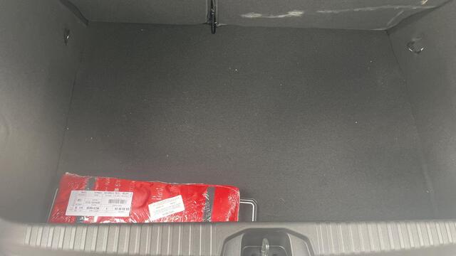 Mitsubishi COLT 1.6 HEV First Edition