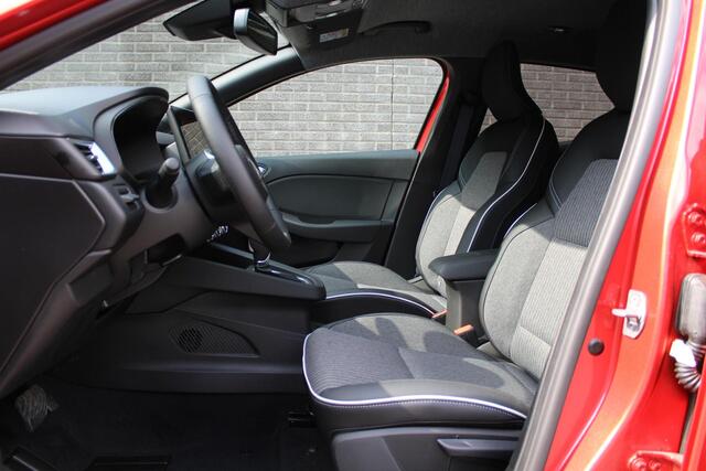 Mitsubishi COLT 1.6 HEV First Edition Automaat, Cruise/Climate control, Applecar./Andr. auto, Camera, 17"LM Velgen