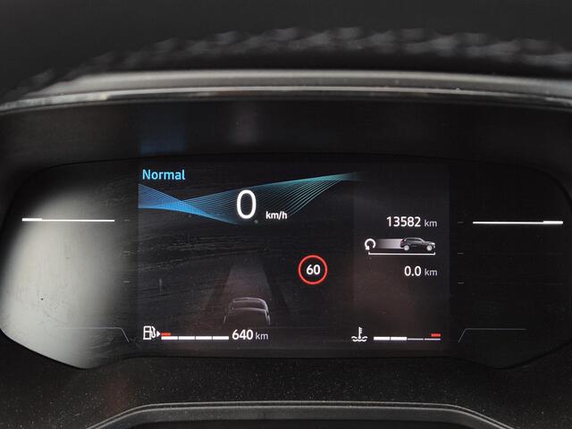 Mitsubishi COLT 1.0T MT Intense | Apple Carplay | Android Auto | Lage KM Stand