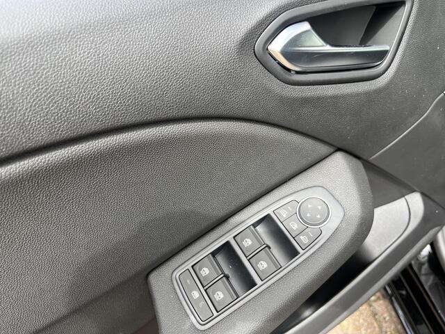 Mitsubishi COLT 1.0T MT First Edition Registratie korting