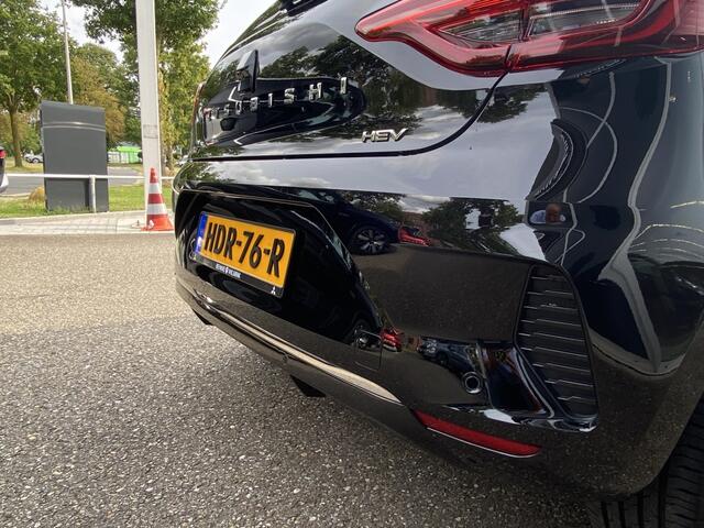 Mitsubishi COLT 1.6 HEV First Edition