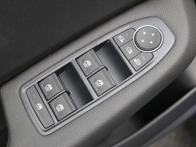 Mitsubishi COLT 1.6 HEV Intense Tot ¤ 4.000,- VOORDEEL