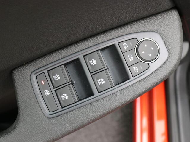 Mitsubishi COLT 1.6 HEV Instyle / Bose / Navigatie + Apple Carplay/Android Auto / Climate Control / Stoel- + Stuurverwarming / Cruise Control Adaptief /