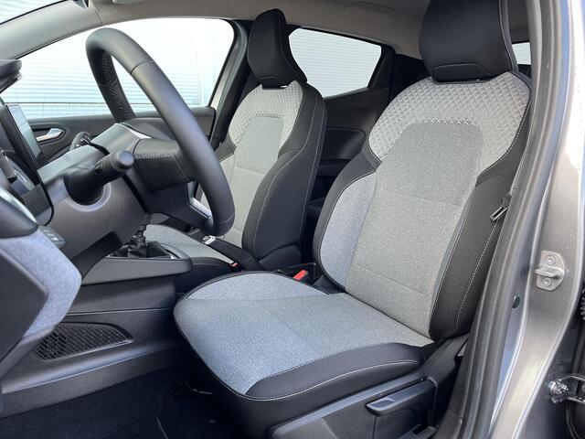 Mitsubishi COLT 1.0T MT Intense / Apple Carplay/Android Auto / cruise control / LED koplampen /