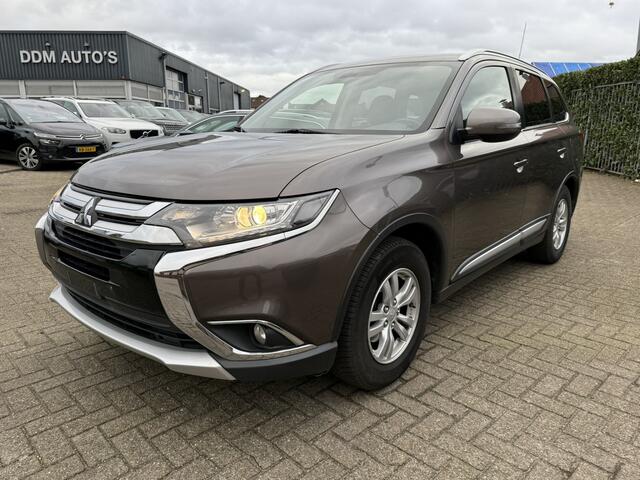 Mitsubishi OUTLANDER 2.0 CLIMATE/PDC/LMV/TREKHAAK