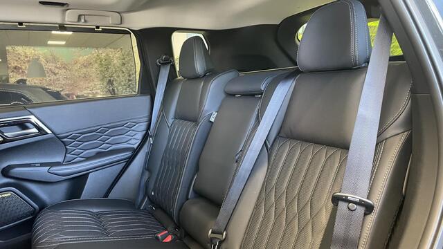 Mitsubishi OUTLANDER 2.4 PHEV Instyle