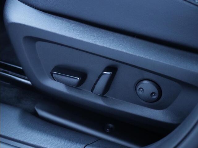 Mitsubishi OUTLANDER 2.4 PHEV Instyle Leder/Schuifdak/Navi