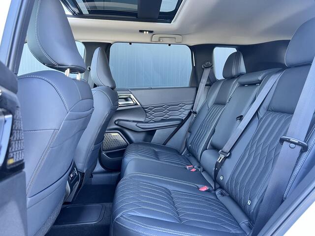 Mitsubishi OUTLANDER 2.4 PHEV Instyle