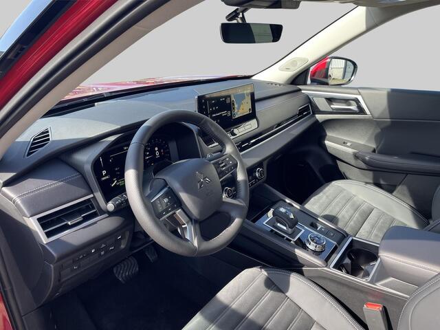 Mitsubishi OUTLANDER 2.4 PHEV First Edition Van ¤ 58.395,- voor ¤ 56.330,-